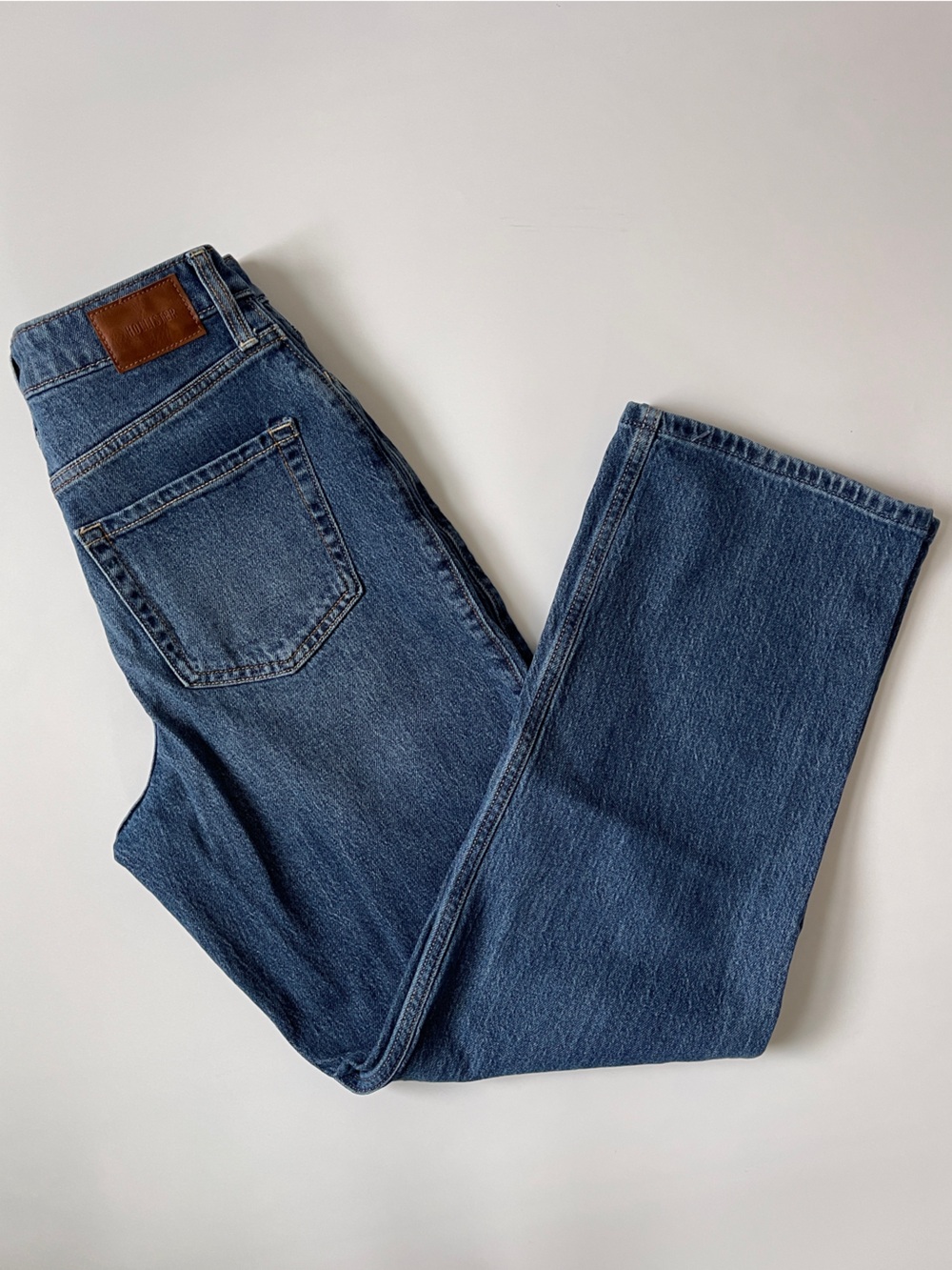 Hollister Ultra High Rise Dad Jeans Size 27
